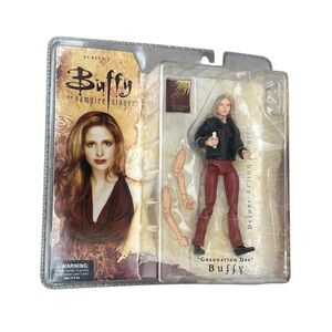 Buffy The Vampire Slayer “Graduation Day” Series 1 Deluxe Buffy Action Figurine